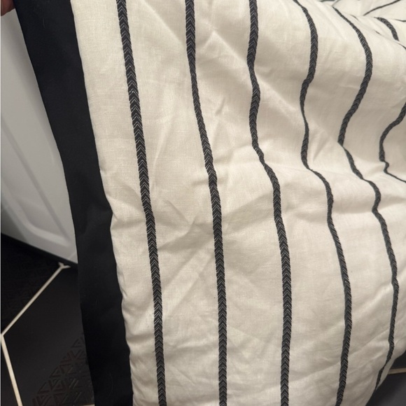 BARCLAY BUTERA LIFESTYLE Eastern accents king bedding cover comforter - Picture 9 of 16